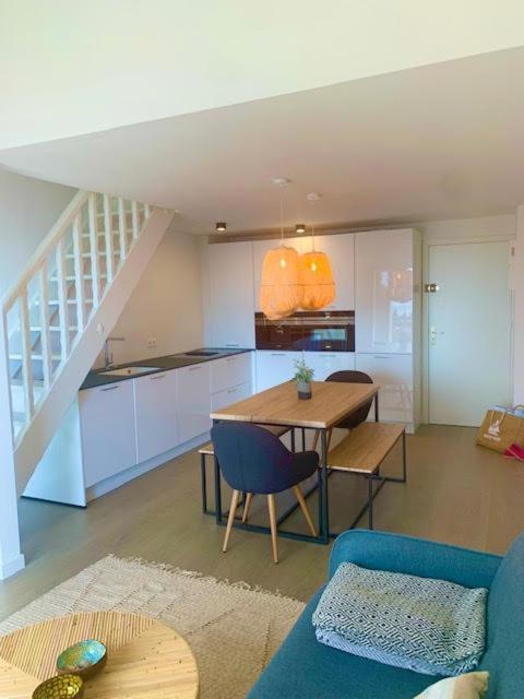La Belle Vue-Charming Duplex Apartment With Sea View, 50 Meters From Beach And Private Parking Saint-Raphael  Ngoại thất bức ảnh
