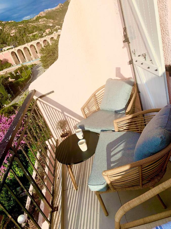 La Belle Vue-Charming Duplex Apartment With Sea View, 50 Meters From Beach And Private Parking Saint-Raphael  Ngoại thất bức ảnh